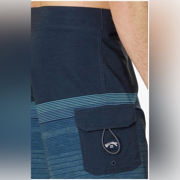 🎉HOST PICK 🎉Billabong | All Day Pro Boardshorts - Picture 3 of 10